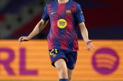 世界杯-战術(shù)解析：如何破解现代足球中的‘伪九号’战術(shù)？