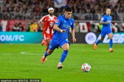 世界杯平台-34岁法国后卫曼加拉开启职业生涯新篇章，加盟玻利维亚东方石油！