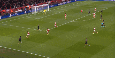 孔帕尼因为人手输球，阿尔特塔则因为人手变得眉清目秀