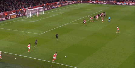 孔帕尼因为人手输球，阿尔特塔则因为人手变得眉清目秀