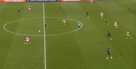 孔帕尼因为人手输球，阿尔特塔则因为人手变得眉清目秀