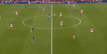 孔帕尼因为人手输球，阿尔特塔则因为人手变得眉清目秀