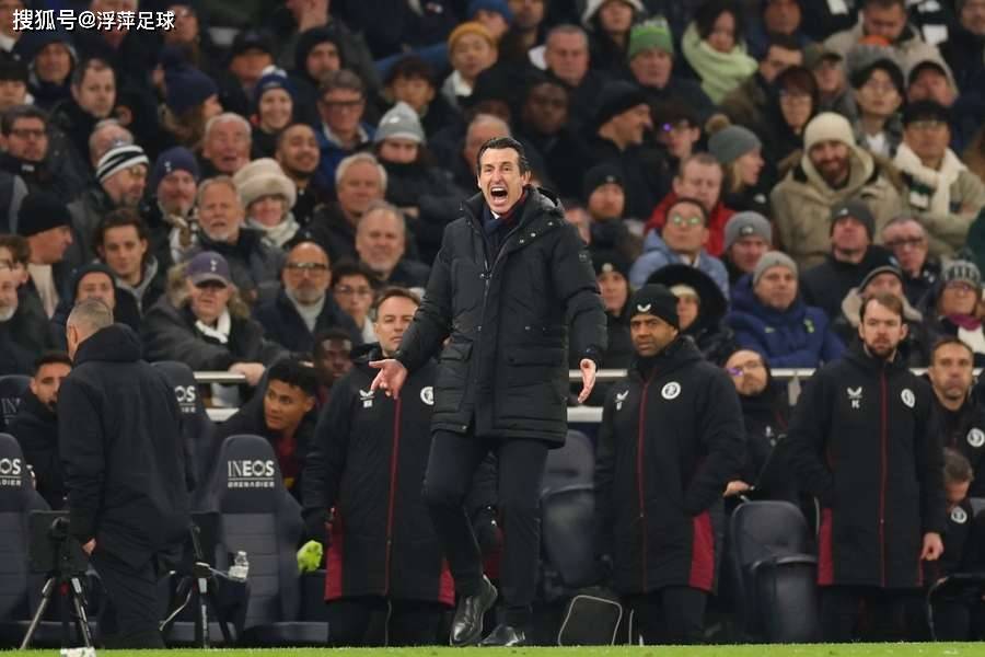 埃梅里感谢维拉客场球迷，却与蒂勒曼斯激烈冲突