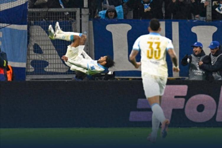 36岁德甲&amp;英超双料金靴欧冠双响 马赛2-1逆转纽卡