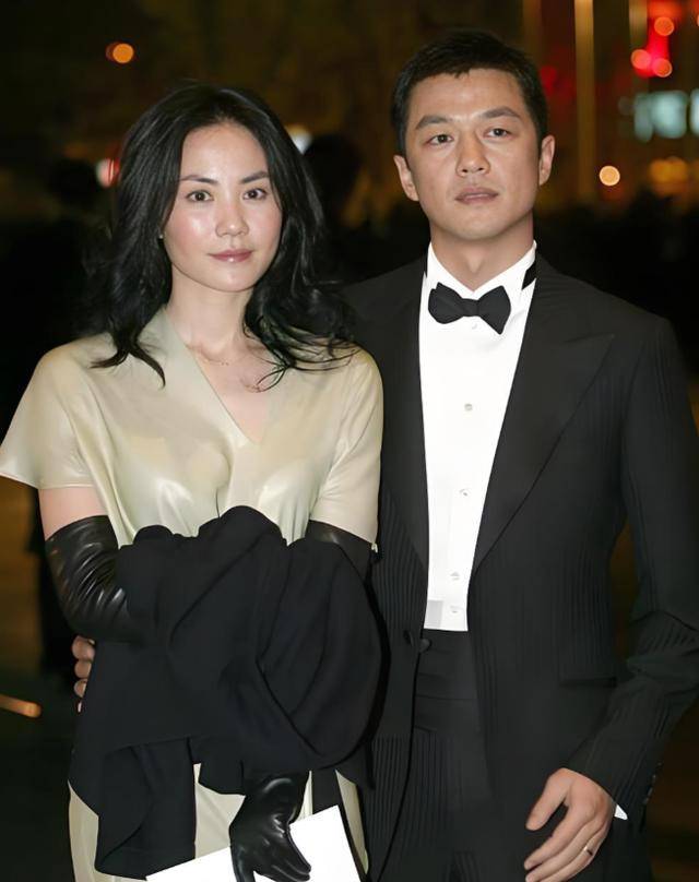 一日夫妻百日恩！这次春节李亚鹏和前妻联手，给离异夫妻上了一课