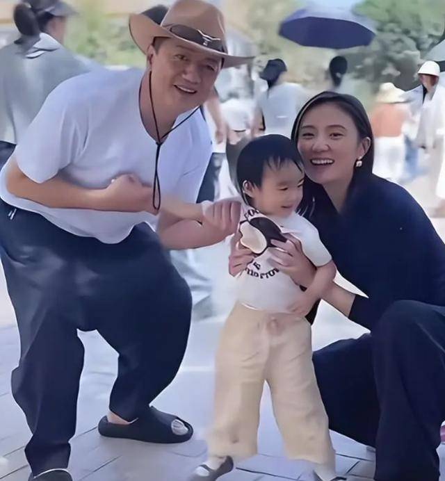 一日夫妻百日恩！这次春节李亚鹏和前妻联手，给离异夫妻上了一课